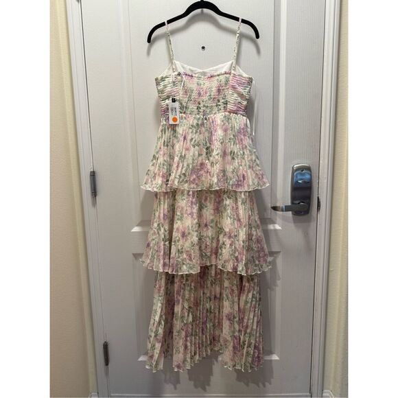 ASTR THE LABEL - EMMI FRONT CUTOUT TIERED DRESS- Purple Floral Mesh size S NWT - Picture 7 of 7
